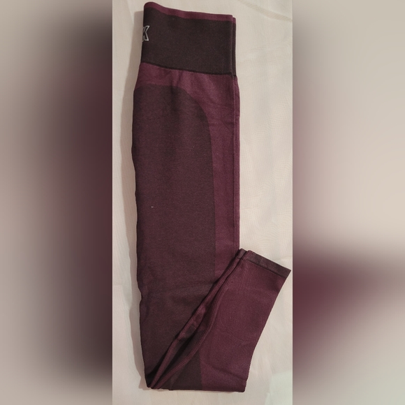 Pink seamless leggings - Picture 3 of 4